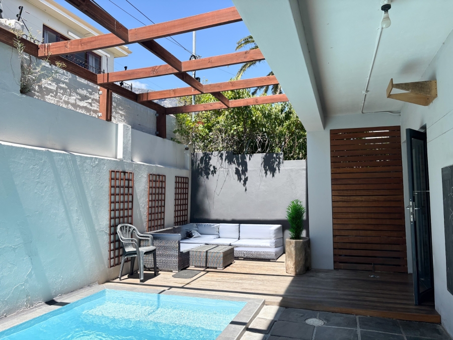 3 Bedroom Property for Sale in Vredehoek Western Cape
